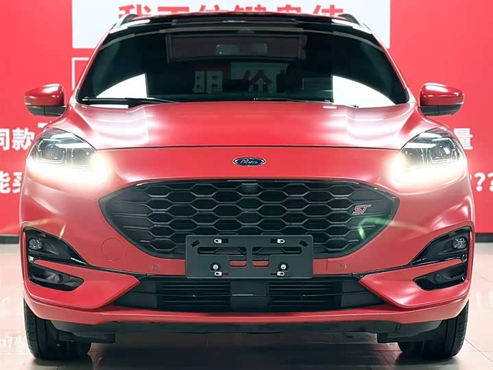 Фото 2 - Ford Escape