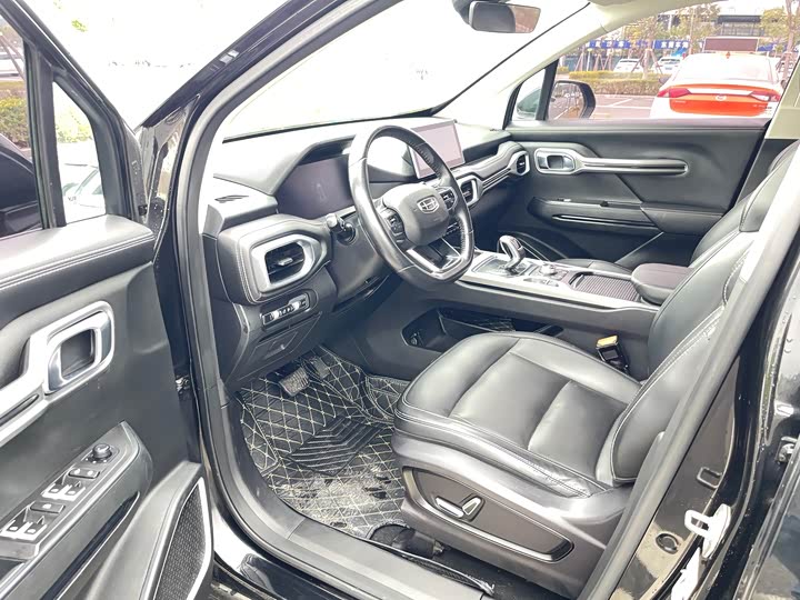 Фото 4 - Geely Okavango