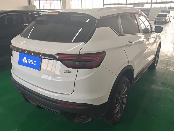 Фото 3 - Geely Coolray