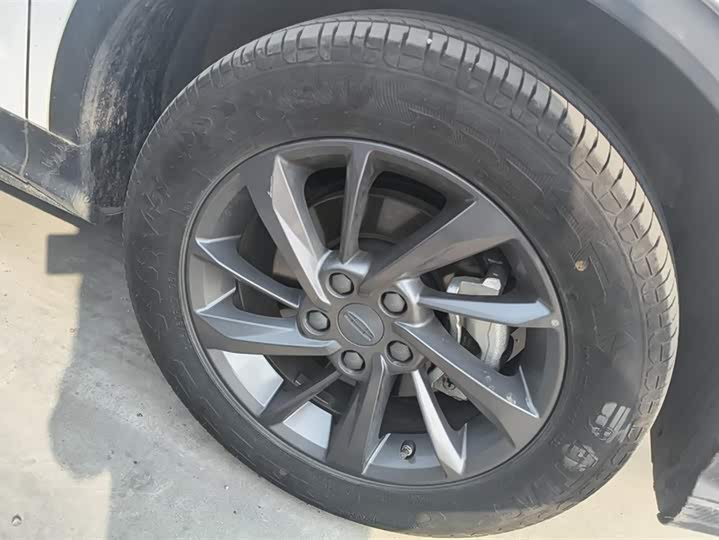 Фото 6 - Geely Coolray