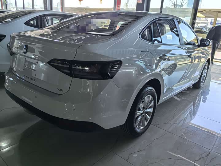 Фото 5 - Volkswagen Lavida