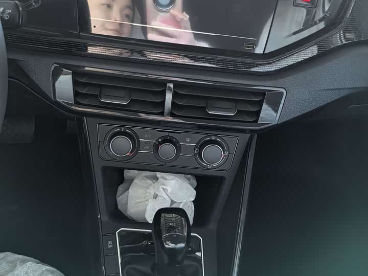 Фото 9 - Volkswagen Lavida