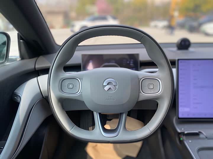 Фото 9 - Nio ET5