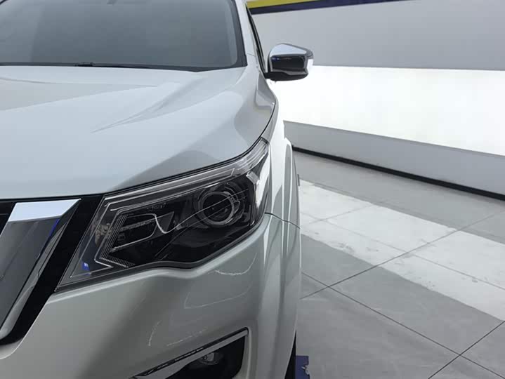 Фото 5 - Nissan Terra