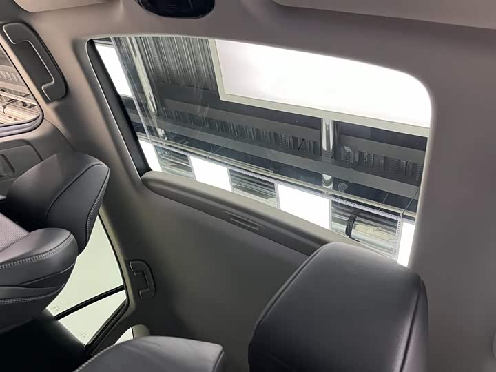 Фото 9 - Toyota Venza