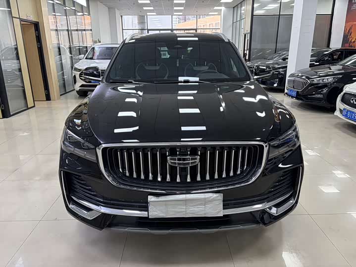 Фото 2 - Geely Monjaro