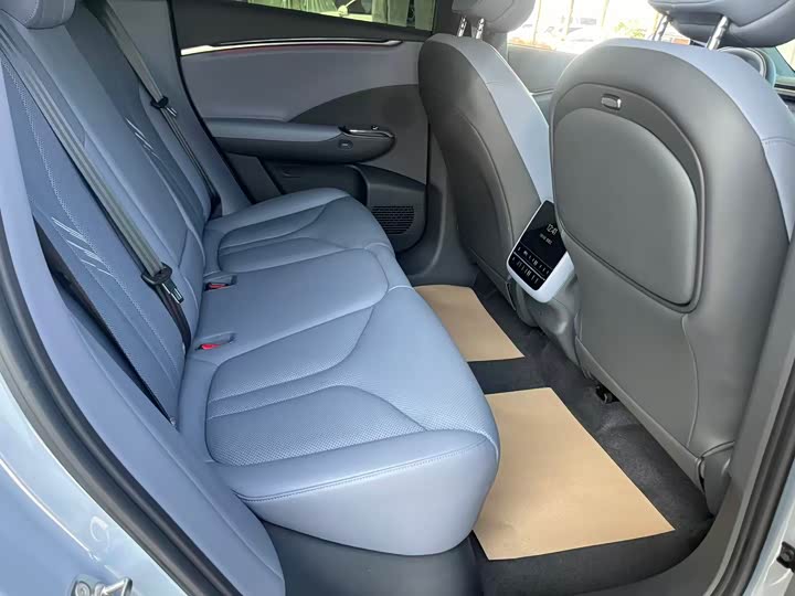 Фото 6 - XPeng G7