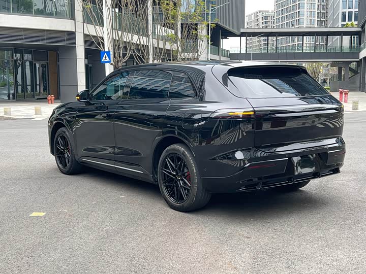 Фото 5 - Exeed Sterra ET