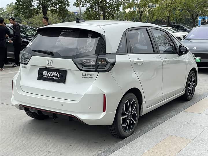 Photo 9 - Honda Life