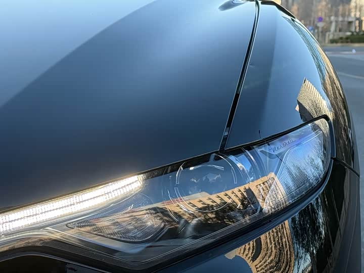 Фото 4 - Maserati Levante