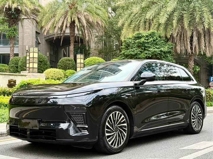 Photo 1 - Exeed Sterra ES