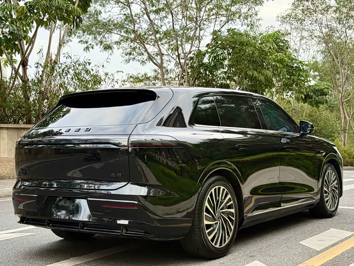 Photo 4 - Exeed Sterra ES