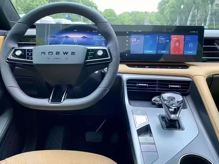 Фото 4 - Roewe RX5