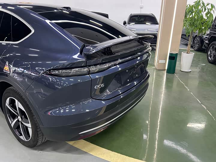 Фото 4 - Nio EC6