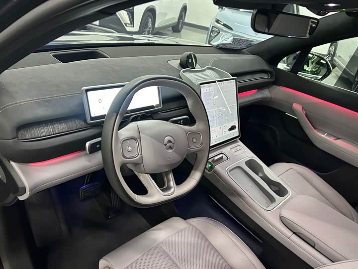 Фото 8 - Nio EC6