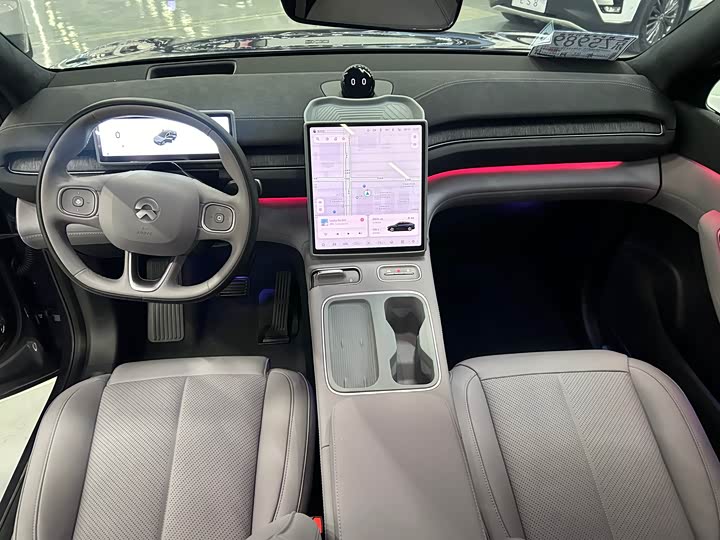 Фото 9 - Nio EC6