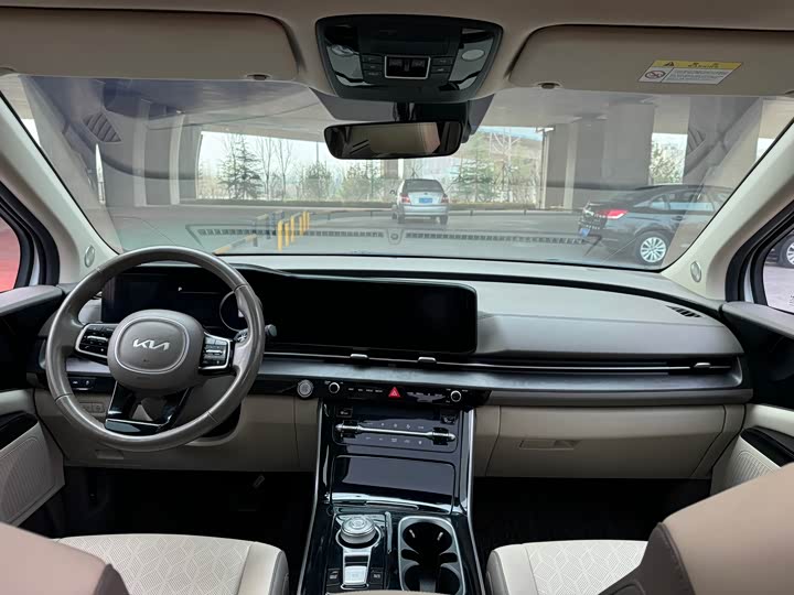 Фото 7 - Kia Carnival