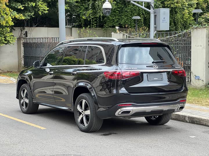 Photo 9 - Mercedes-Benz GLS-Class