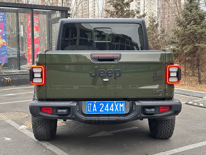 Фото 4 - Jeep Gladiator