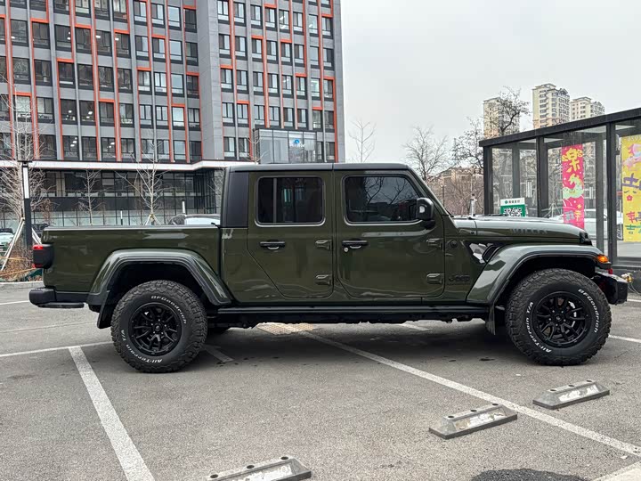 Фото 7 - Jeep Gladiator