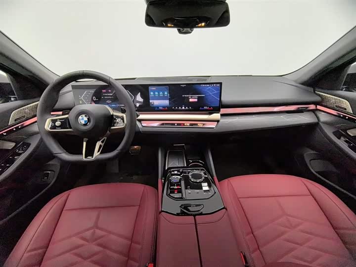 Фото 5 - BMW 5 Series