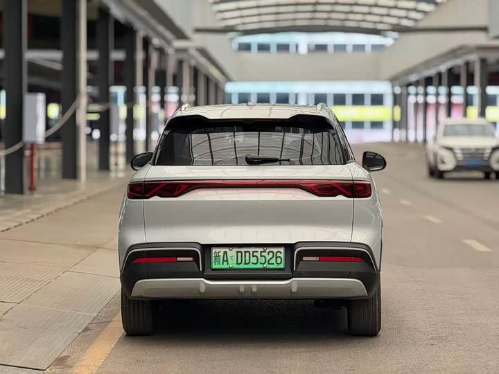 Фото 9 - BYD Yuan Up