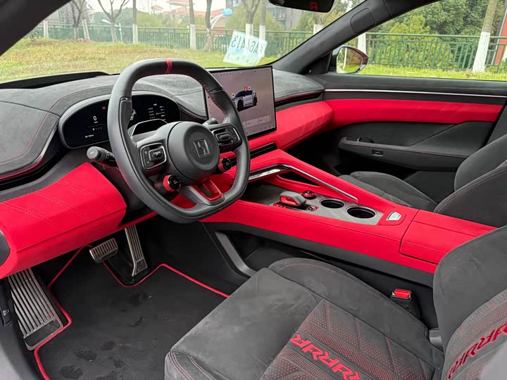 Фото 6 - Zeekr 001 FR