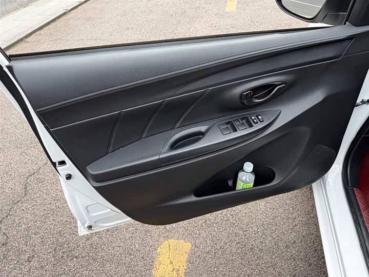 Photo 6 - Toyota Vios