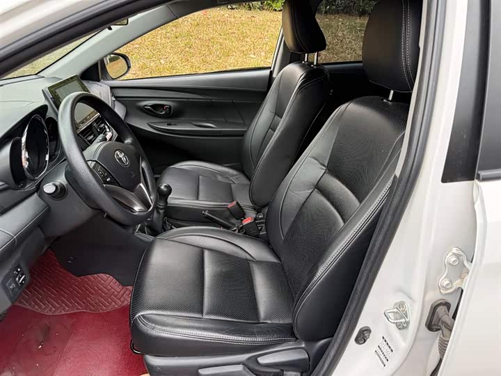 Photo 8 - Toyota Vios