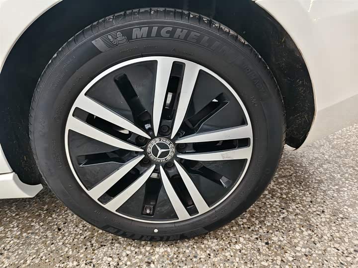 Фото 2 - Mercedes-Benz A-Class