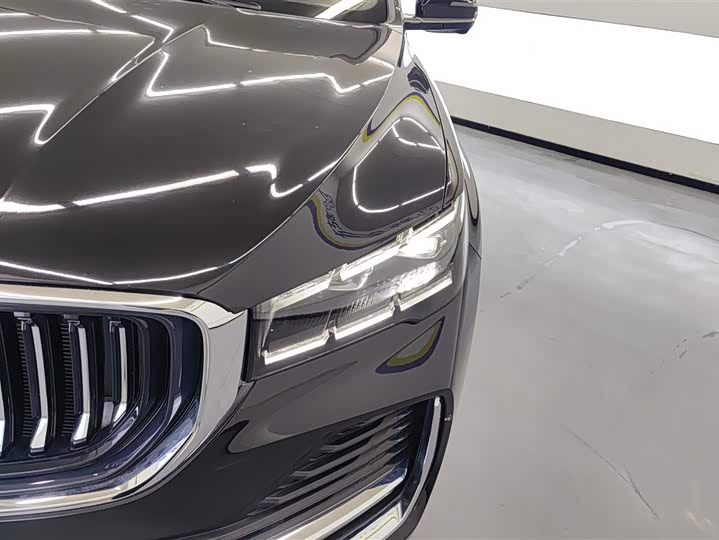 Фото 5 - Geely Monjaro