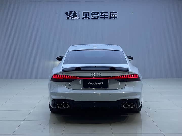 Фото 4 - Audi A7