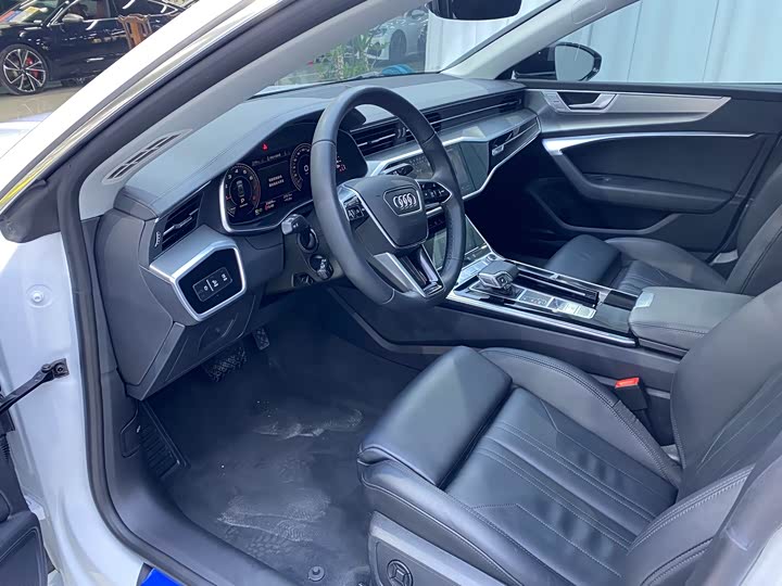 Фото 6 - Audi A7