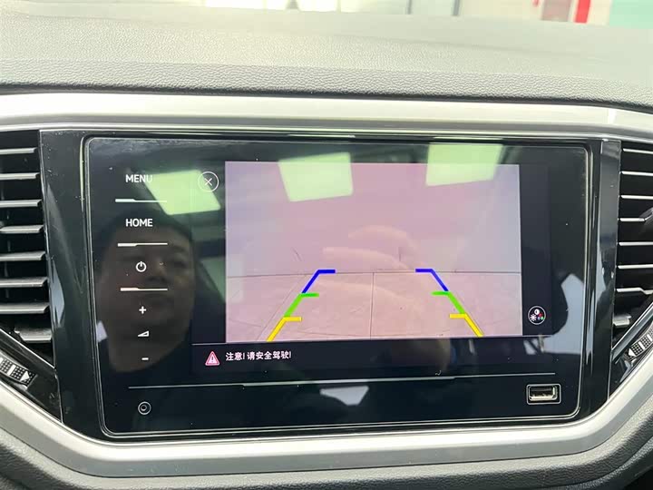 Фото 8 - Volkswagen T-Roc