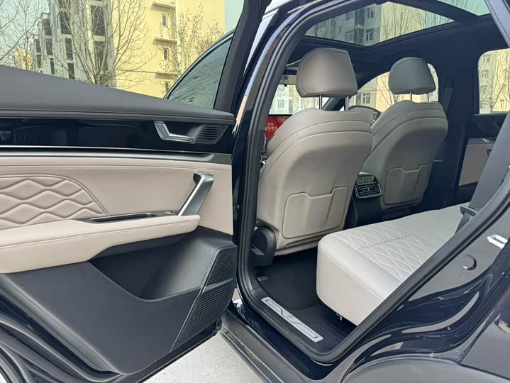 Фото 7 - BYD Tang Hybrid/EV