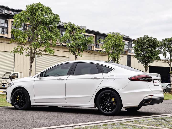 Photo 6 - Ford Mondeo