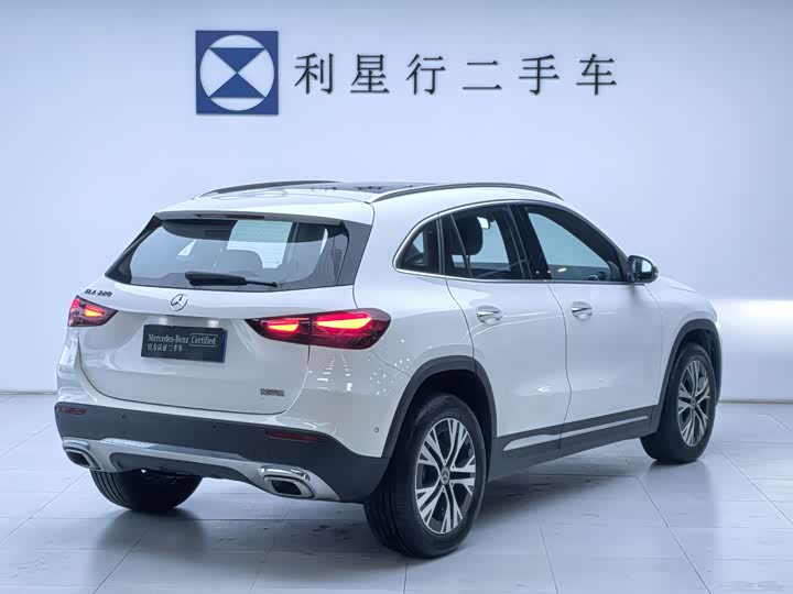 Фото 5 - Mercedes-Benz GLA-Class