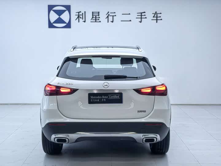 Фото 6 - Mercedes-Benz GLA-Class