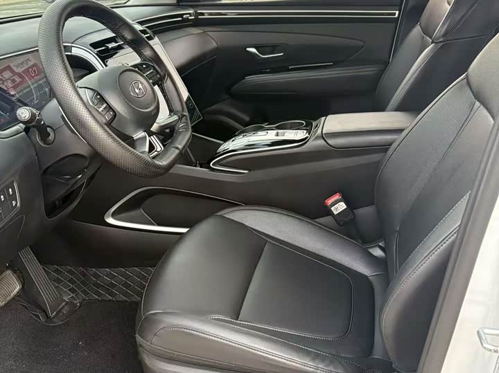 Фото 4 - Hyundai Tucson L