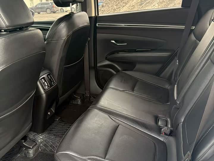 Фото 6 - Hyundai Tucson L