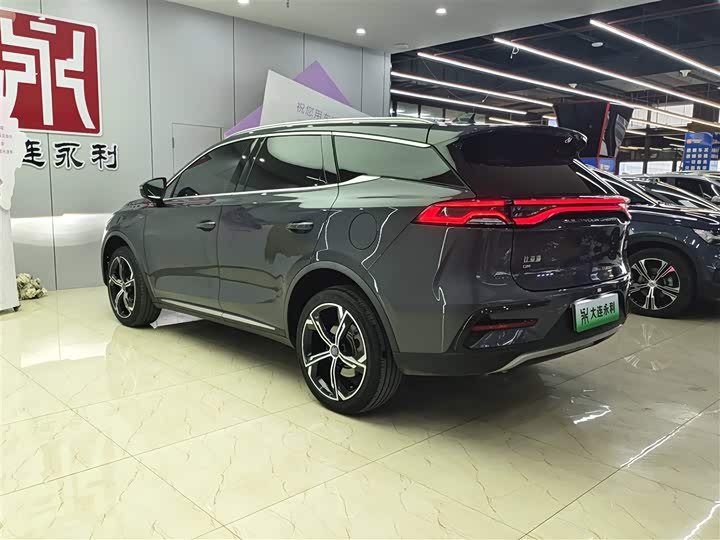 Фото 4 - BYD Tang Hybrid/EV