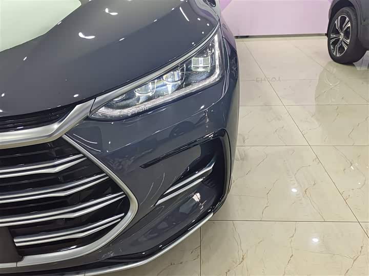 Фото 7 - BYD Tang Hybrid/EV