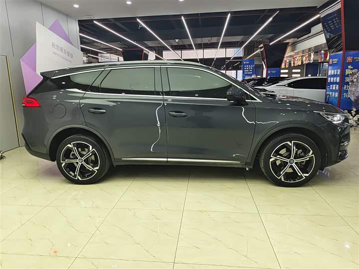 Фото 9 - BYD Tang Hybrid/EV