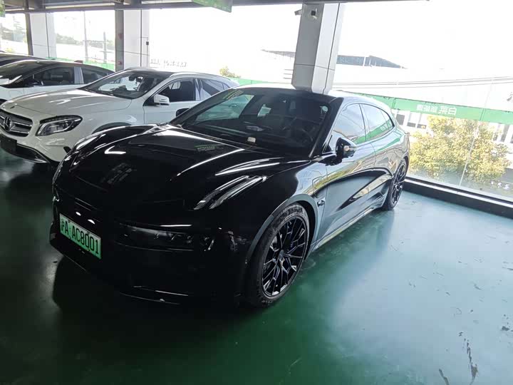 Фото 1 - Zeekr 001