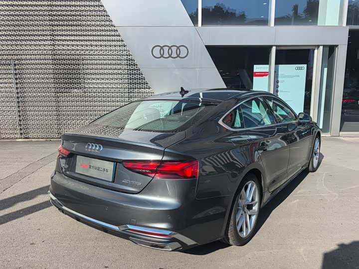 Фото 4 - Audi A5