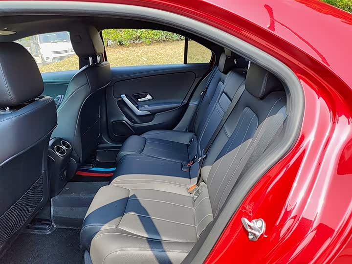 Фото 8 - Mercedes-Benz A-Class