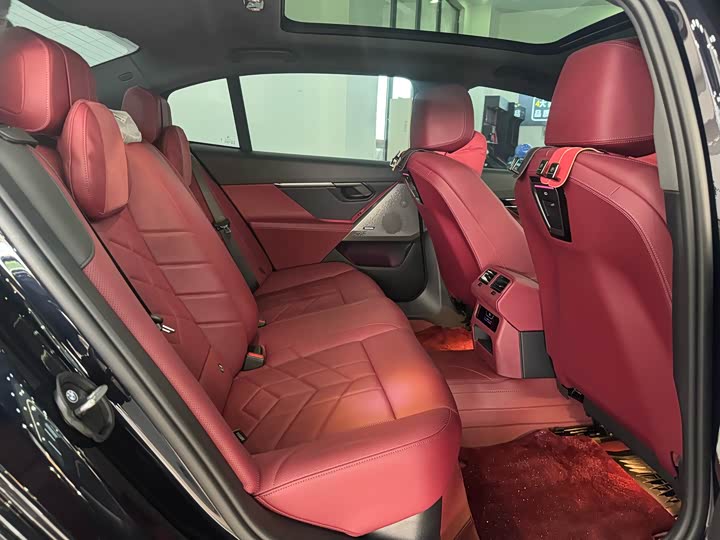 Фото 7 - BMW 5 Series