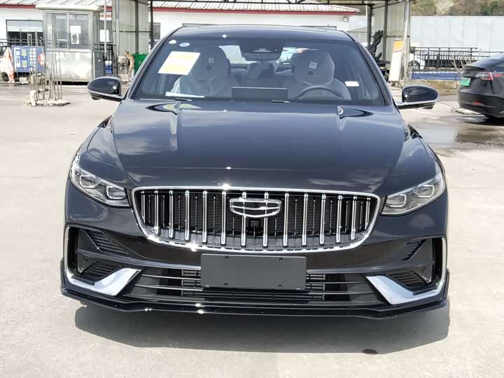 Фото 1 - Geely Preface