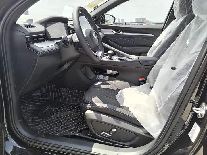 Фото 4 - Geely Preface