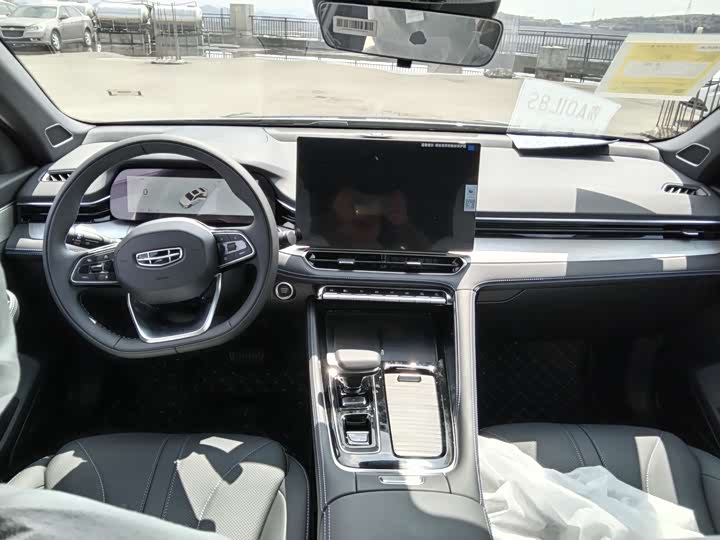 Фото 5 - Geely Preface